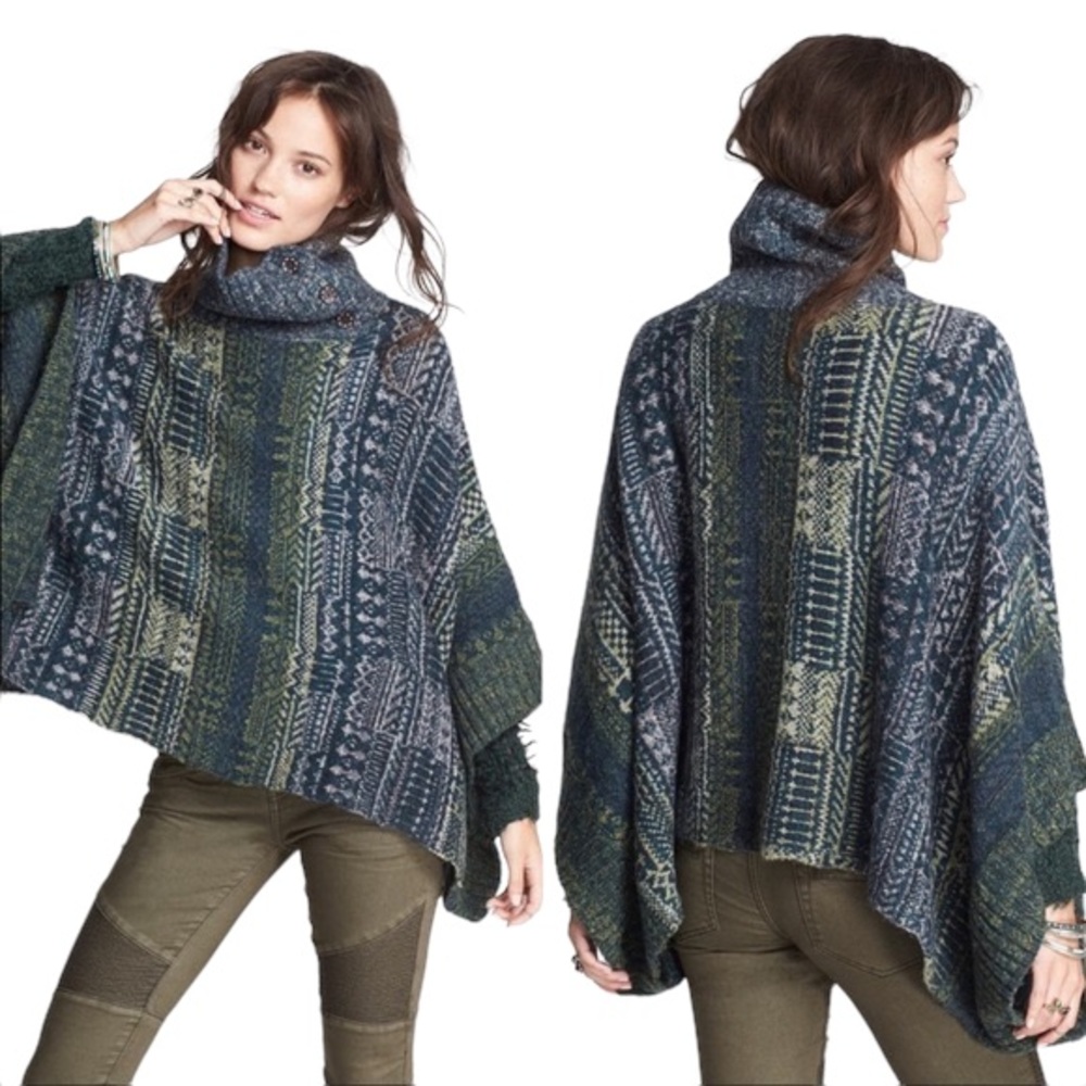 Women's Blue and Green Patterned Sweater
